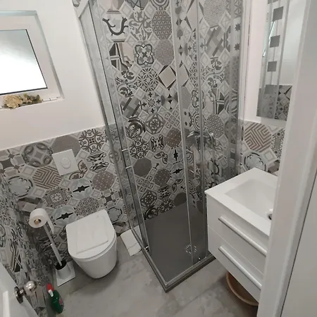 Lozina Apartment *